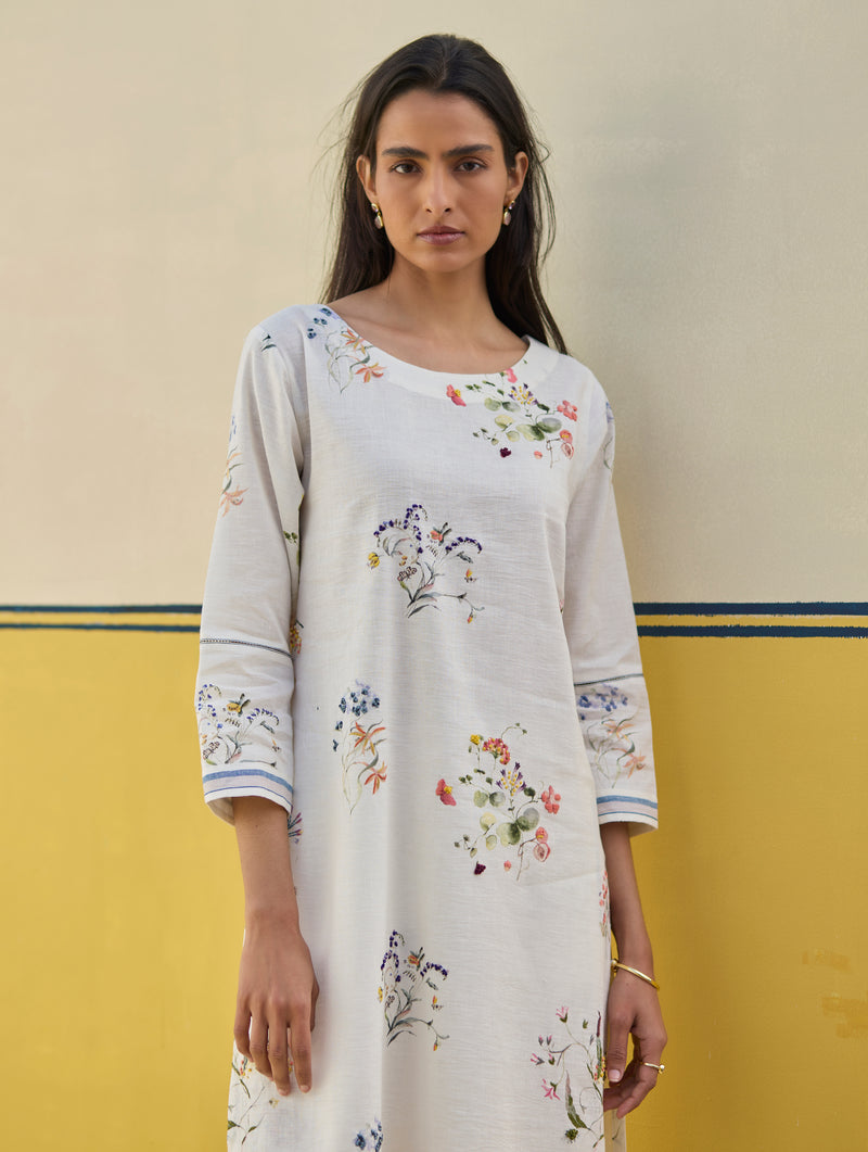 Kera Floral Hand-Embroidered Kurta - Ivory