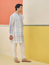 Dako Check Linen Kurta Set
- Ivory