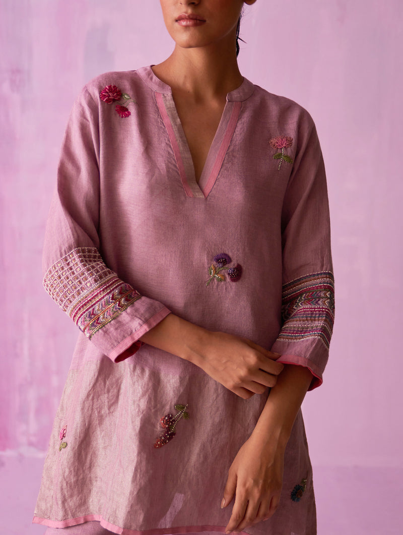 Cyra Floral Hand-Embroidered Kurta - Lavender