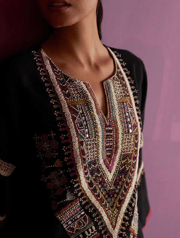 Afra Hand-Embroidered Kurta - Black