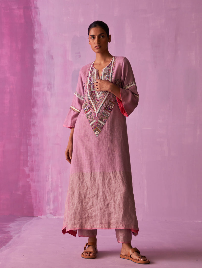 Afra Hand-Embroidered Kurta - Lavender