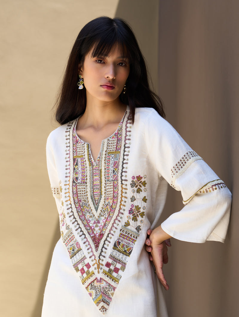 Afra Hand-Embroidered Kurta - Ivory