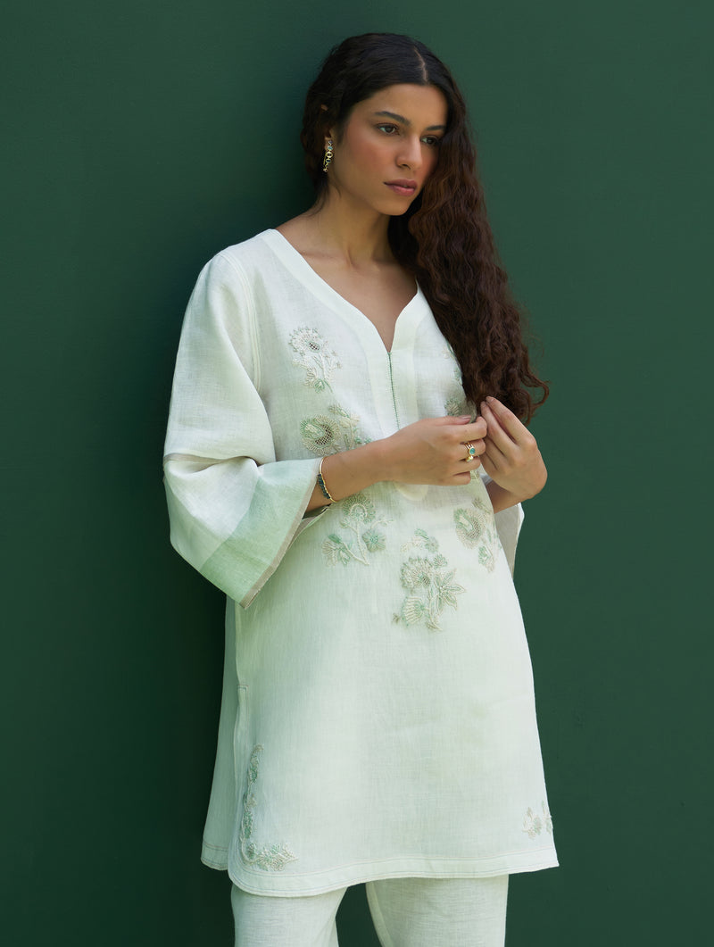 Insha Hand-Embroidered Kurta - Ivory