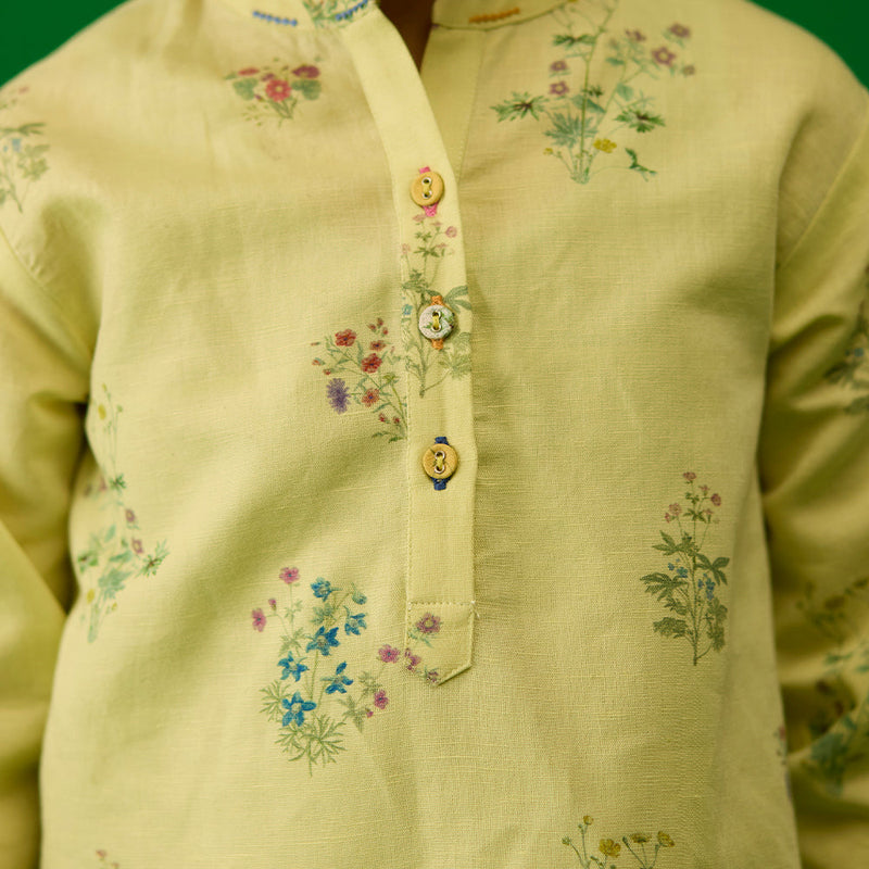 Kash Floral Linen Kurta - Pistachio