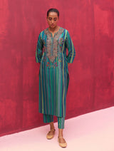 Saana Hand-Embroidered Silk Kurta Set - Peacock