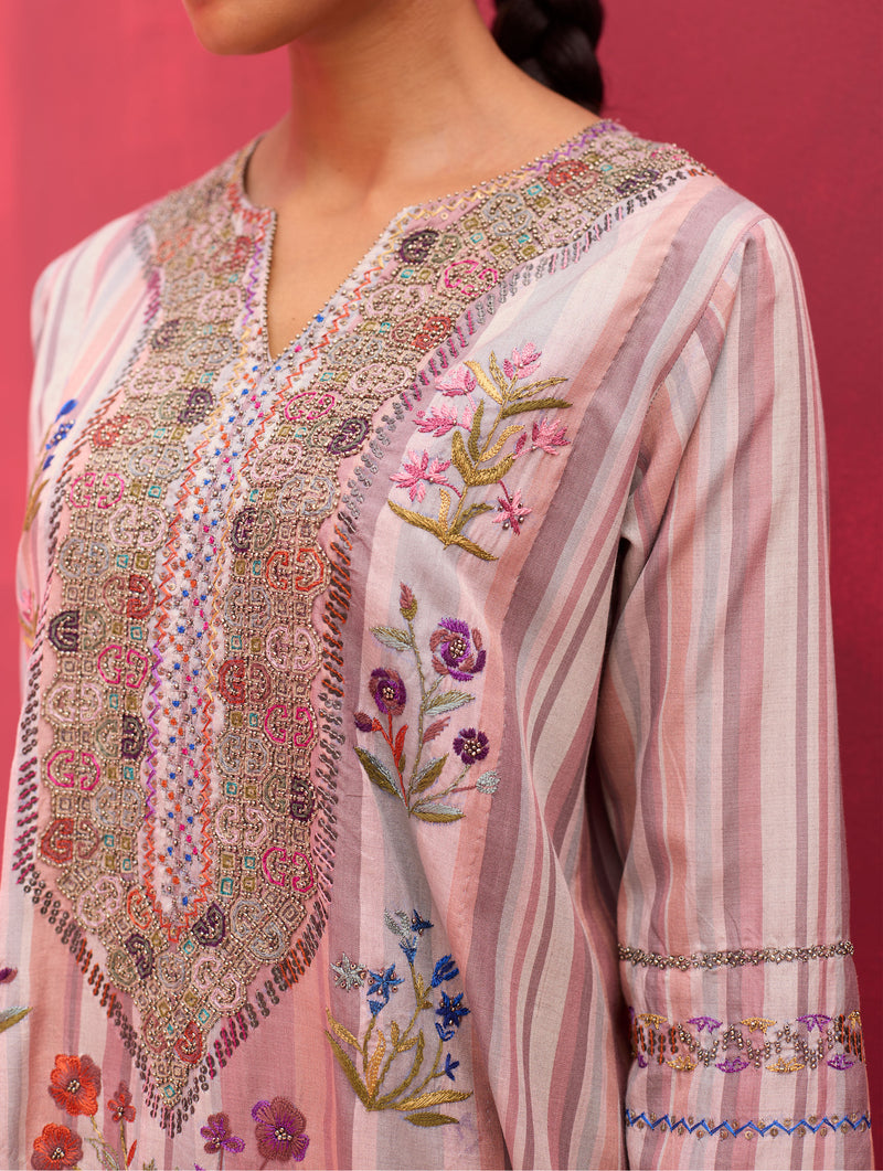 Saana Hand-Embroidered Silk Kurta Set  - Lavender