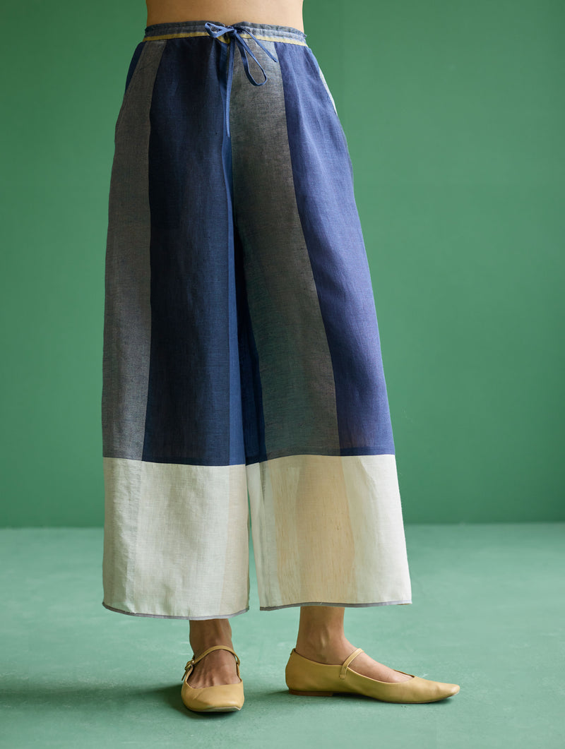 Risa Color-Blocked Kurta Set - Navy