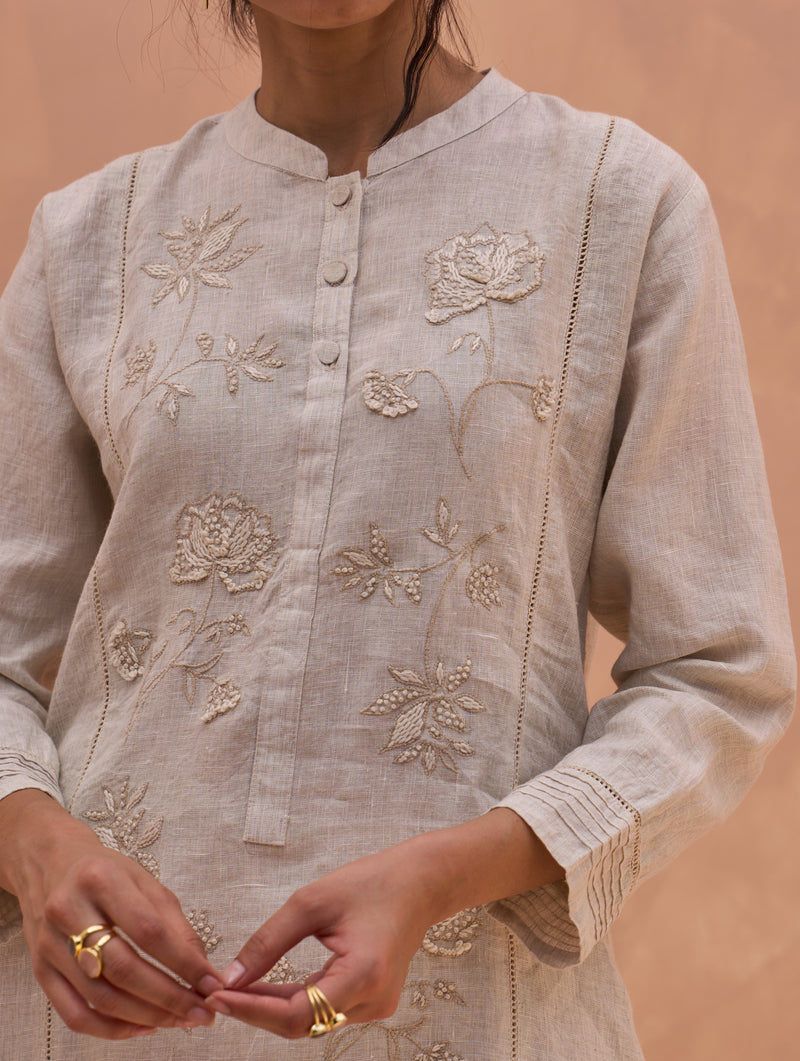 Kisa Hand-Embroidered Kurta - Off-White