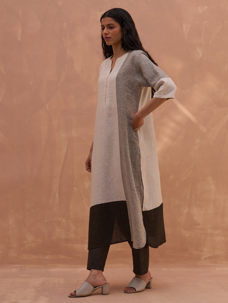 Mila Color-Blocked Linen Kurta - Charcoal