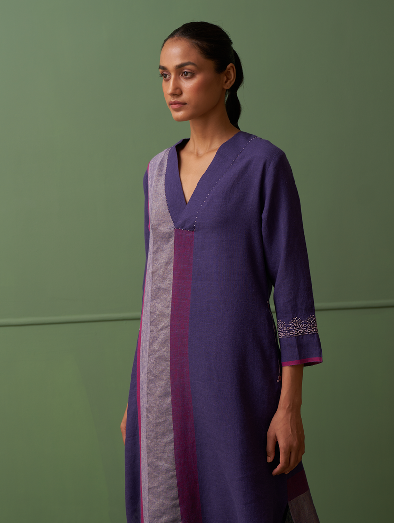 Rissa Hand-Embrodiered Kurta -  Byzantium